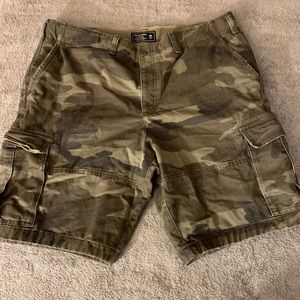 Abercrombie & Fitch Men’s Cargo Shorts